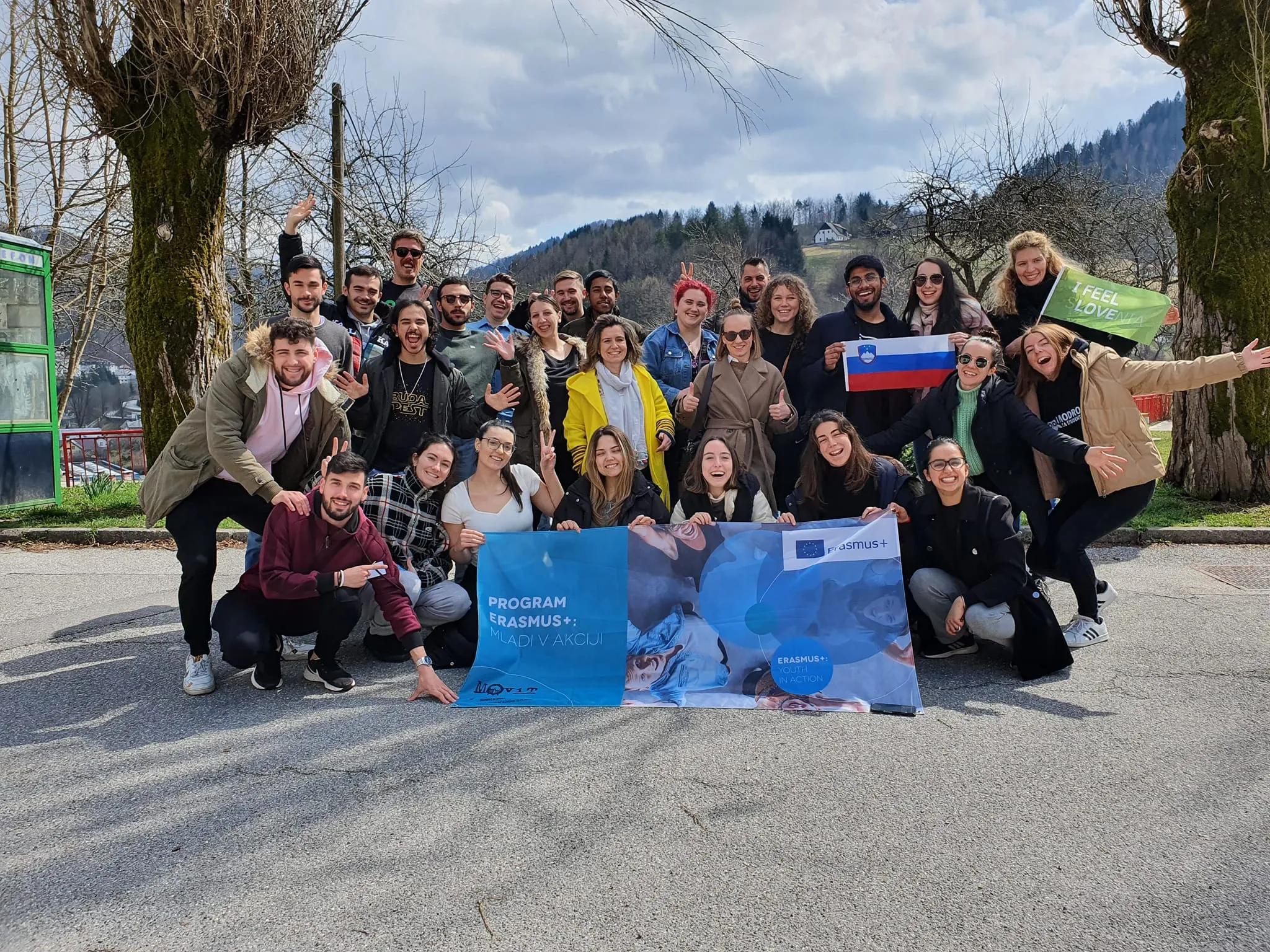 ERASMUS+ "activE yoUth" BROŠURA